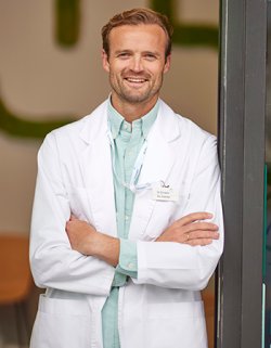 Daniel Sørli, lege og daglig leder i Dr. Dropin