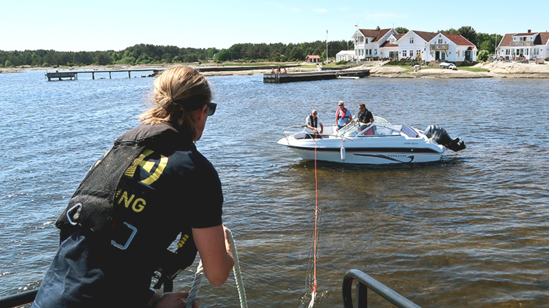 Båtferie. Brygge. Båt. Sommer. 