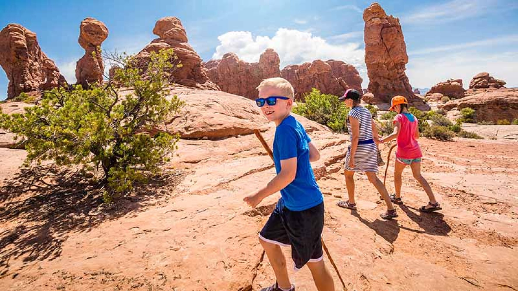 Reise. Sommer. Familie. Tur.